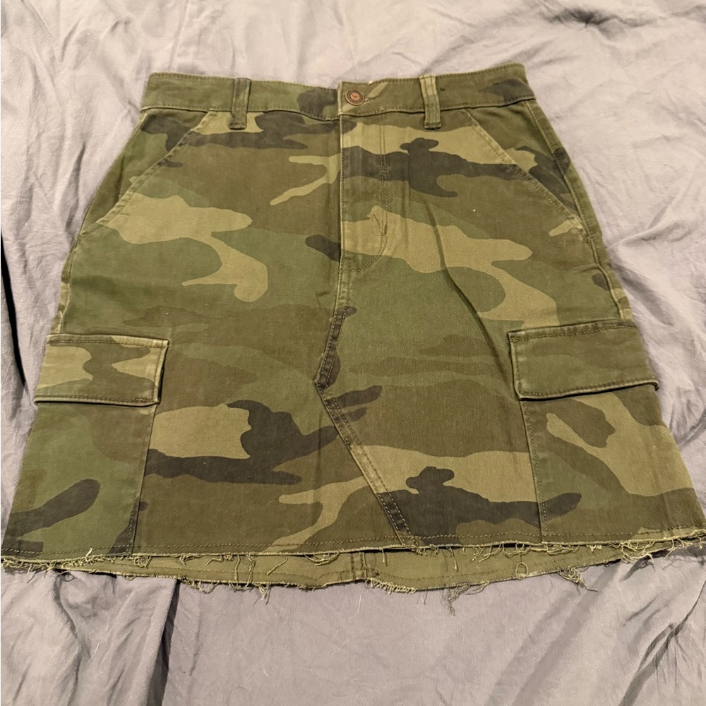 Hollister Camo Cargo Skirt